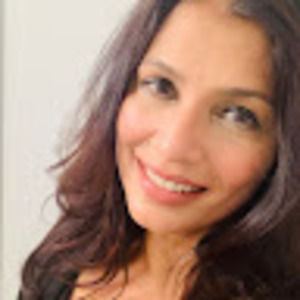 Meet your Posher, Aparna